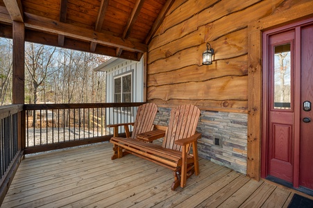 The Peaceful Meadow Cabin- Front Porch Seating