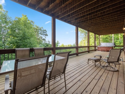 Crows Nest- Lower level deck