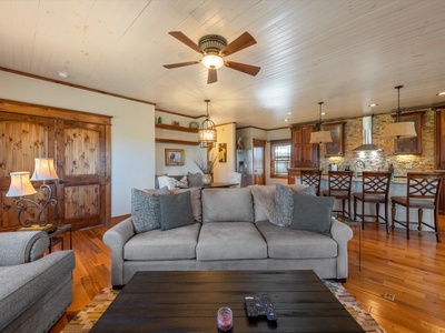 Blue Ridge Cottage - Living Room with Plush Seating