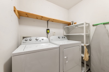 Talking Waters - Entry Level Laundry Room