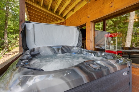 Tysons Peak- Lower Level Hot Tub