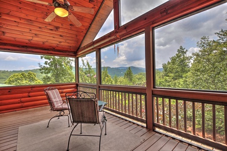 Bearing Haus-  Private Screened-In Deck off Master Bedroom