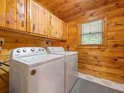 36Sunrise on the Ridge - Laundry Facilities