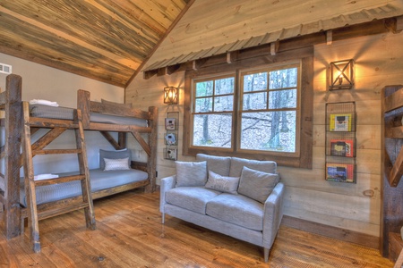Roseann's Treehouse