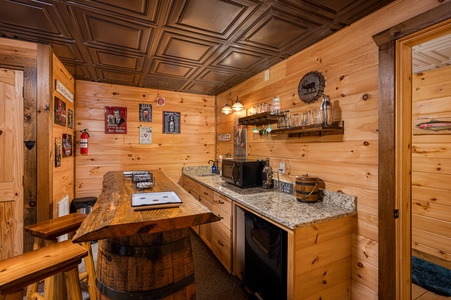 Feather Ridge - Lower Level Custom Wet Bar