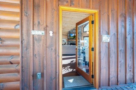Hawksnest - Front Entrance