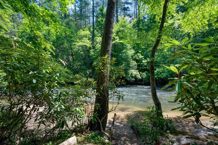 A Whitewater Retreat - Fightingtown Creek