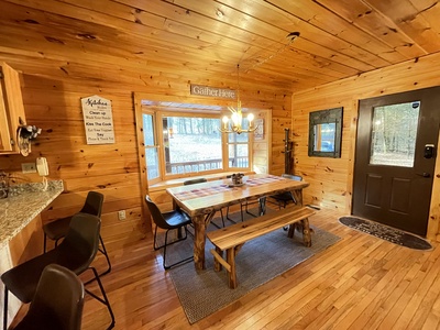 Bear Creek:  Dining Area