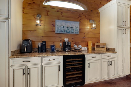 Goose Island Retreat - Coffee Station