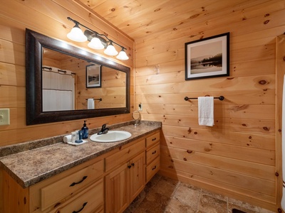 Soaring Hawk Lodge - Upper Level Master Bathroom