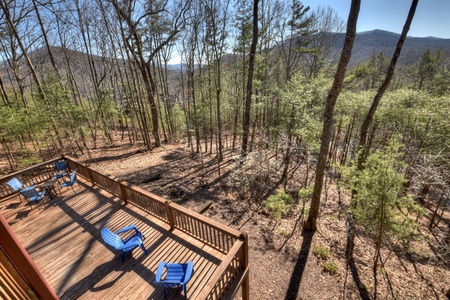 A Walk in the Clouds - Deck and Seating area