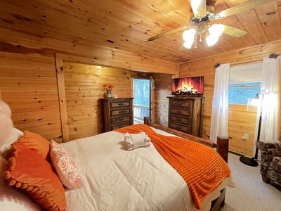 Bear Creek:  Entry Level Guest Bedroom
