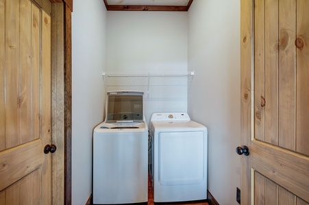 Daybreak Ridge - Lower Level Laundry Room