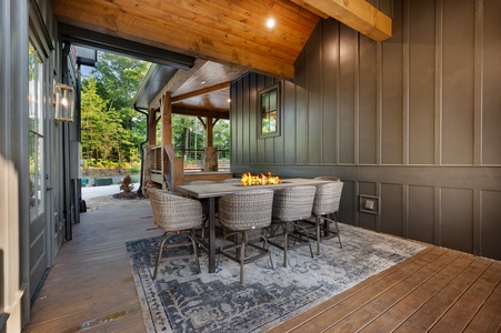 The Sanctuary: Outdoor Gas Fire Pit - Dining Area