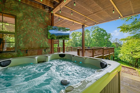 T3 Lower Level Hot Tub