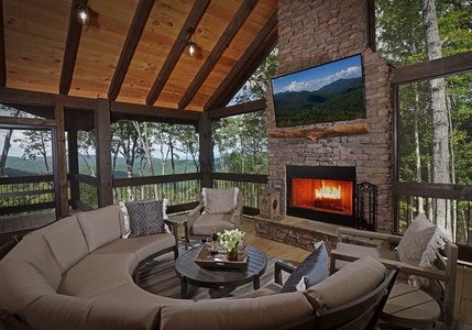 Eagle Ridge - Entry Level Deck Fireplace