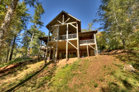 Creekside Bend- Exterior