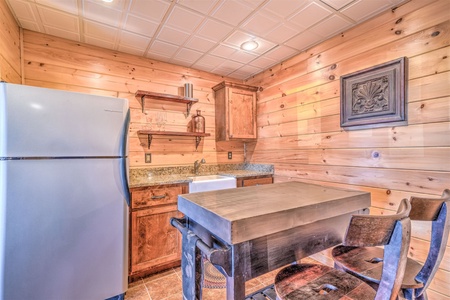 Mountain Melody - Lower Level Wet Bar