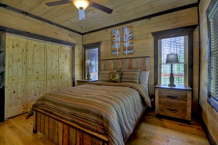 Vista Rustica- Entry level queen bedroom perspective