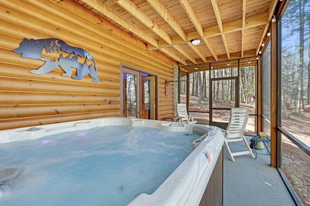 Bear Creek:  Lower-level Hot Tub