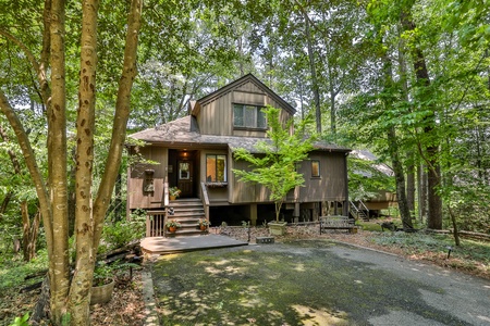 Lakeside Cottage