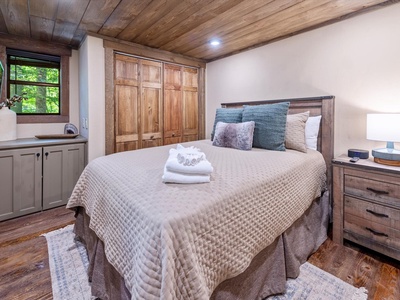 A Little Stoney River - Entry Level Queen Bedroom