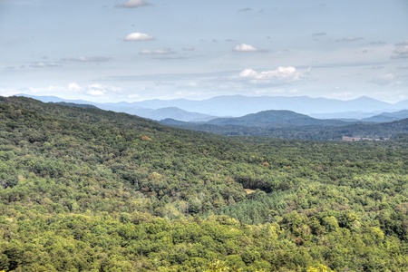 Grand Bluff Retreat- Long range mountain views