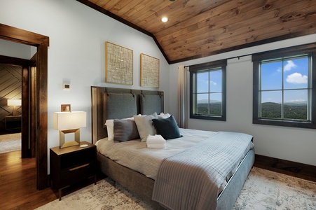 The Sanctuary: Upper Level King Bedroom Suite 3