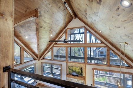 Mountain Air - Loft View