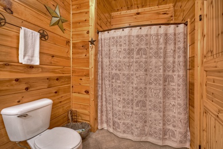 Above Ravens Ridge- Main level attached bathroom