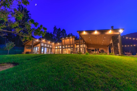 Cohutta Mountain Retreat- Back exterior view of the cabin