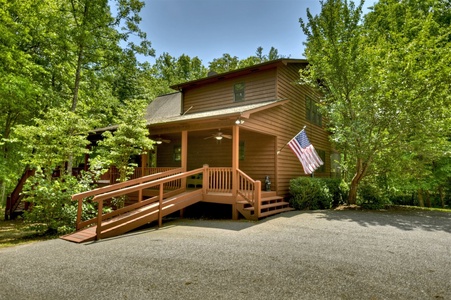 Anchors Away - Front entrance ramp and steps