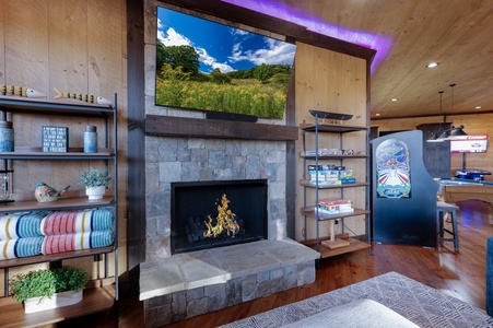 Wine Down Ridge - Lower Level Living Room's Gas Fireplace