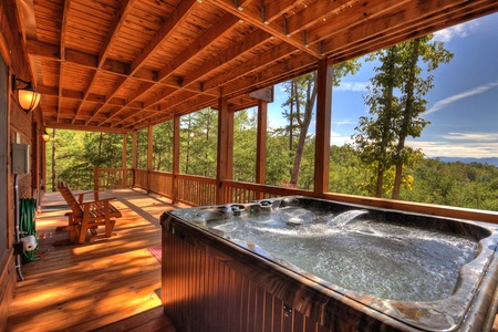 Point Of View - Hot Tub with Long-Range Views