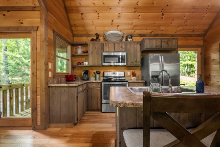 Woodhaven Retreat - Kitchen