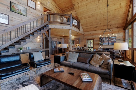 Eagle Ridge - Entry Level Living Room
