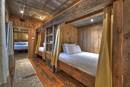 Heavenly Day - Lower Level Full Size Bunk Beds