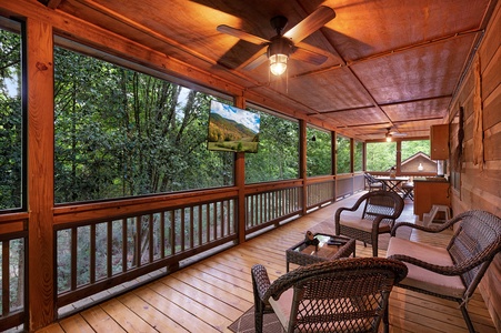 Flatcreek Retreat - Entry Level Deck Seating Area