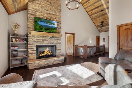 The Peaceful Meadow Cabin- Entry Level Living Room