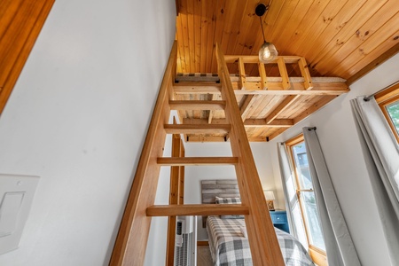 Blue Ridge Bliss - Entry Level Bunk Bedroom