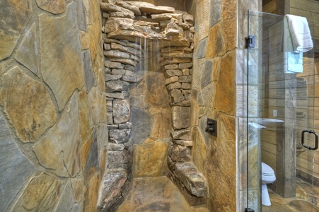 Nottely Island Retreat - Waterfall Shower