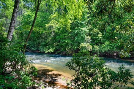 A Whitewater Retreat - Fightingtown Creek