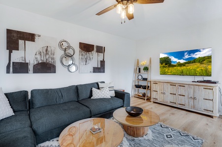 Scenic Ridge - Living Room
