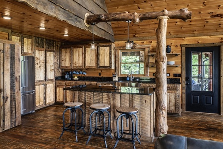 Lookout Lodge - Kitchen