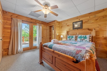 Choctaw Ridge - Lower Level Guest Queen Bedroom