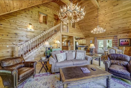 Brown Bear Vista - Main Level Living Area