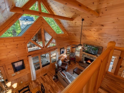 Soaring Hawk Lodge - Loft View