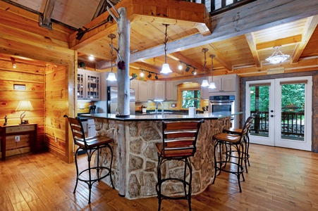 Mountaintown Creek Lodge - Kitchen Island