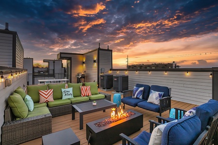 Rooftop Patio unit 1