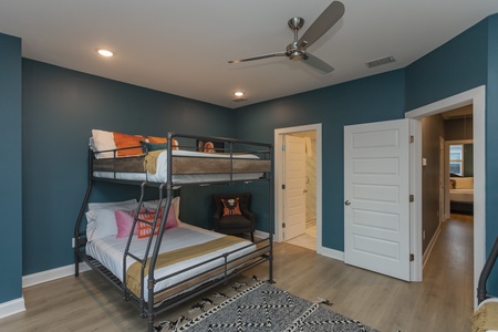 Bedroom 5 - 2 Bunk Bed ( Queen over Full Bed ) - Sleeps 8